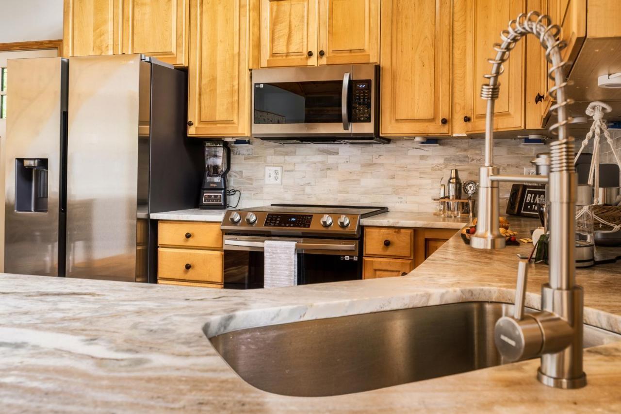 Mountainside - New Luxury Cabin-Fire Table-Hot Tub-3 Pools-Ps5-Bears 개틀린버그 외부 사진