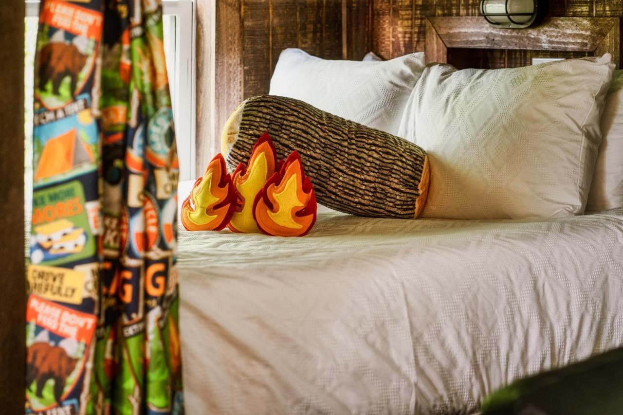 Mountainside - New Luxury Cabin-Fire Table-Hot Tub-3 Pools-Ps5-Bears 개틀린버그 외부 사진